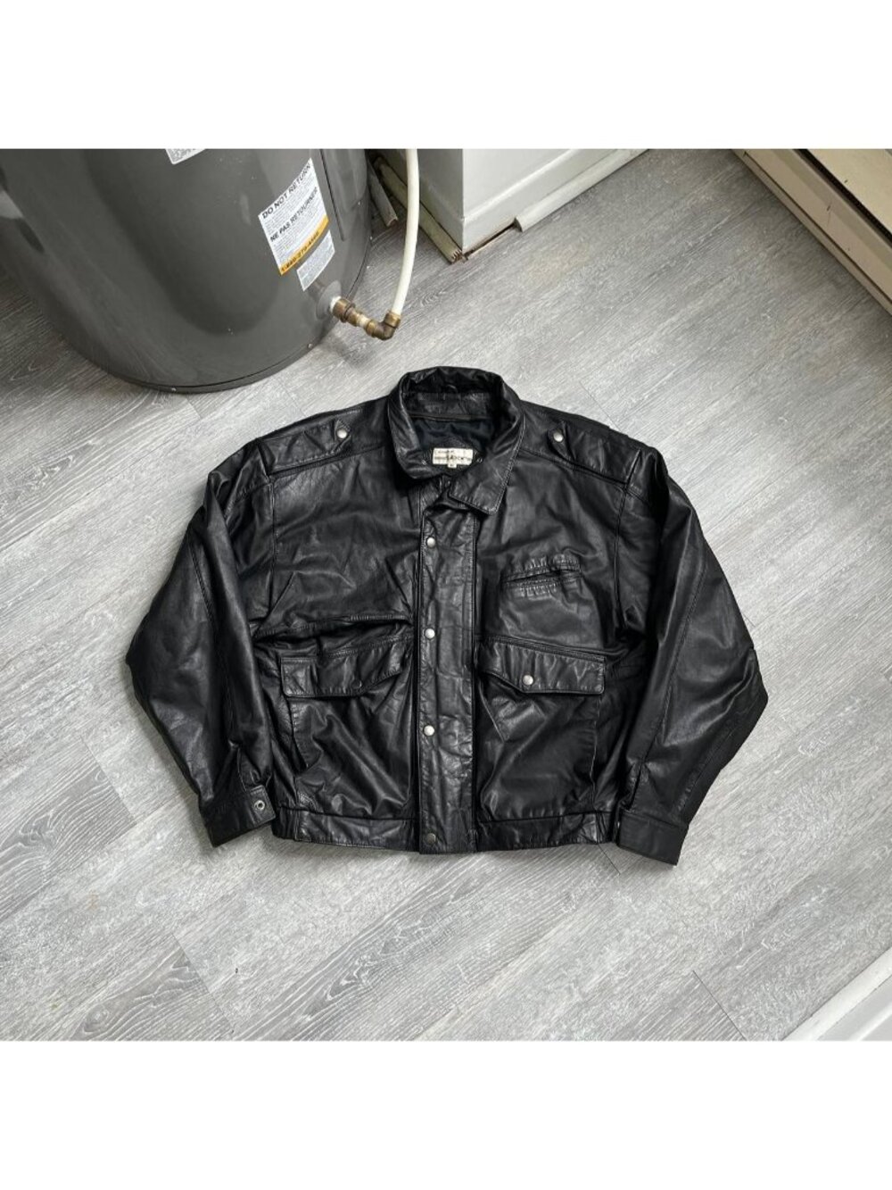 Black Vintage 90’s “Tibor” Full Zip-Up Bomber Leather Jacket